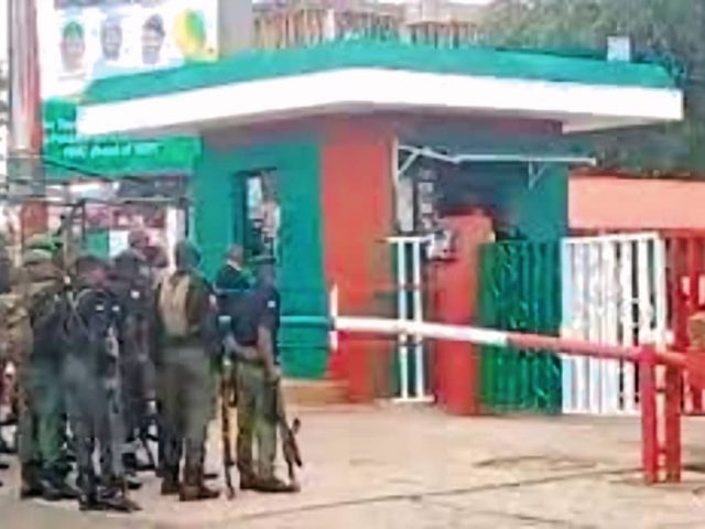 Police Take Over PDP Headquarters Ahead of Crucial NEC Meeting
