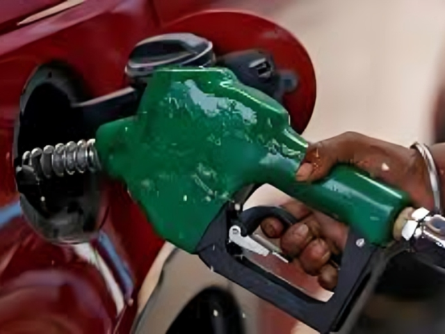 Fuel Prices Drop Nationwide as IPMAN Responds to Dangote Refinery’s Price Cut